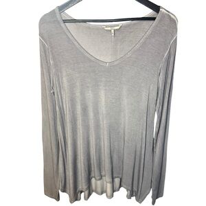 BKE Medium Gray Long Sleeve Flowy V-Neck Top Soft Stretch Basic Everyday Comfy